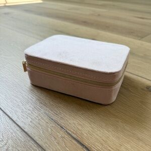 Velvet Accessory Organizer